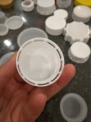 PE Plastic Bottle Screw Caps ISO9001 Childproof 38mm Plastic Caps